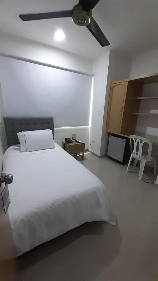 Onoma Hotel Lorica Εξωτερικό φωτογραφία