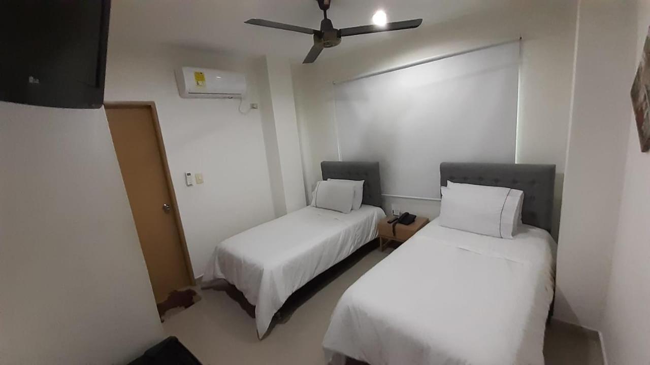 Onoma Hotel Lorica Εξωτερικό φωτογραφία